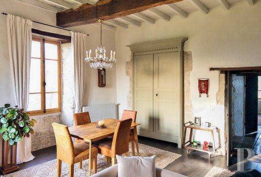 character properties France midi pyrenees   - 5