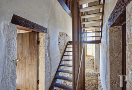 character properties France midi pyrenees   - 9