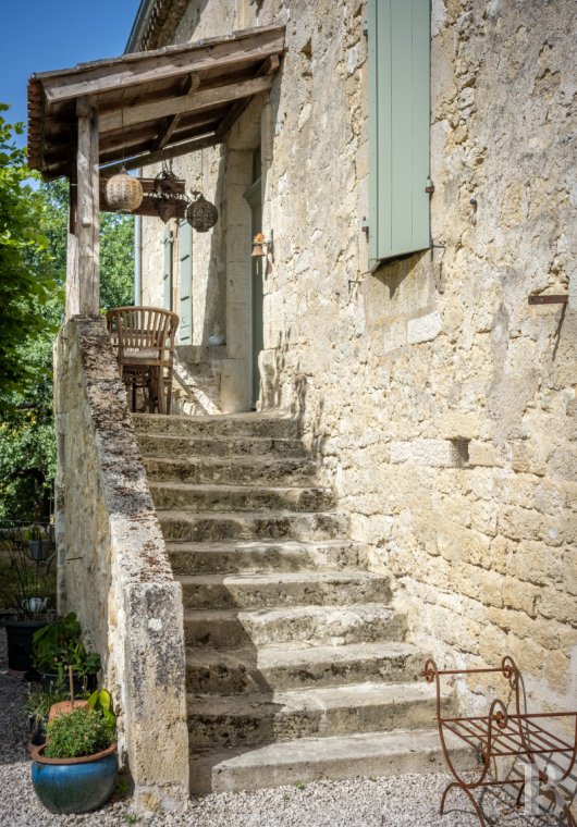 character properties France midi pyrenees   - 5