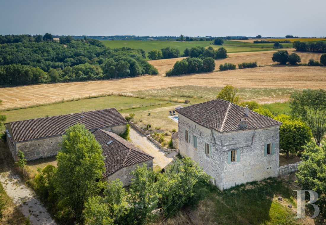 character properties France midi pyrenees   - 1