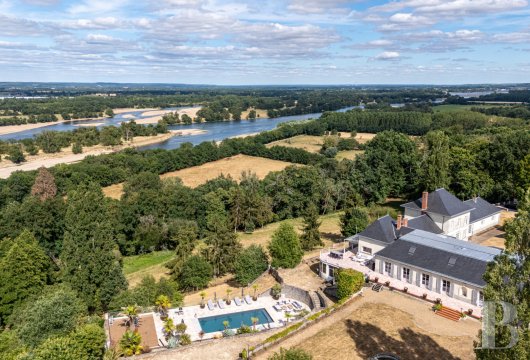 pays-de-loire - A remarkable 4.5-hectare estate looking down over the River Loire valley beside the town of Saumur