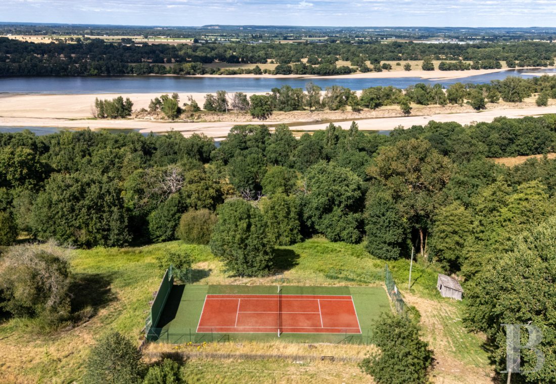 residences and character houses france pays de loire   - 16