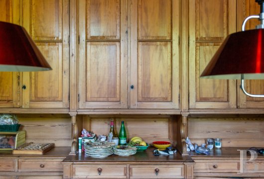 character properties France aquitaine   - 9