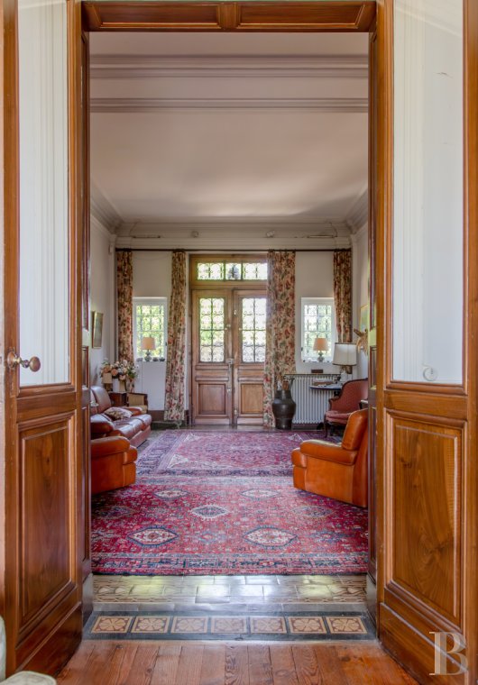 character properties France aquitaine   - 8