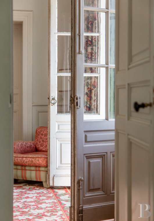 character properties France aquitaine   - 10