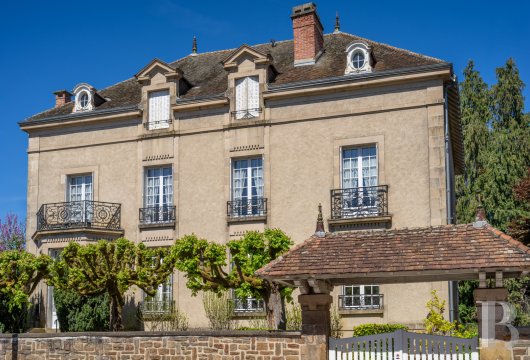 limousin - À 15 min du centre-ville de Limoges,  une maison de ville des années 1930, avec jardin et logement indépendant 