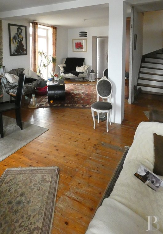 character properties France brittany   - 6