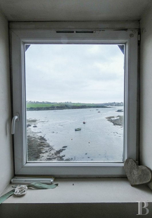 character properties France brittany   - 5