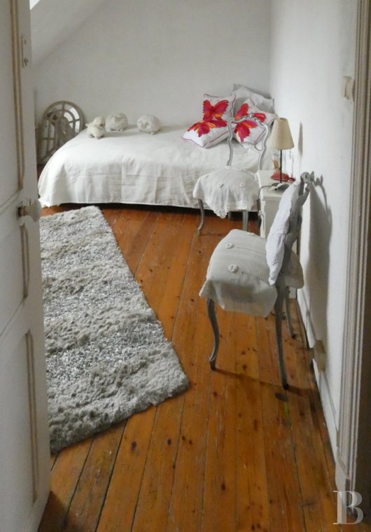 character properties France brittany   - 7