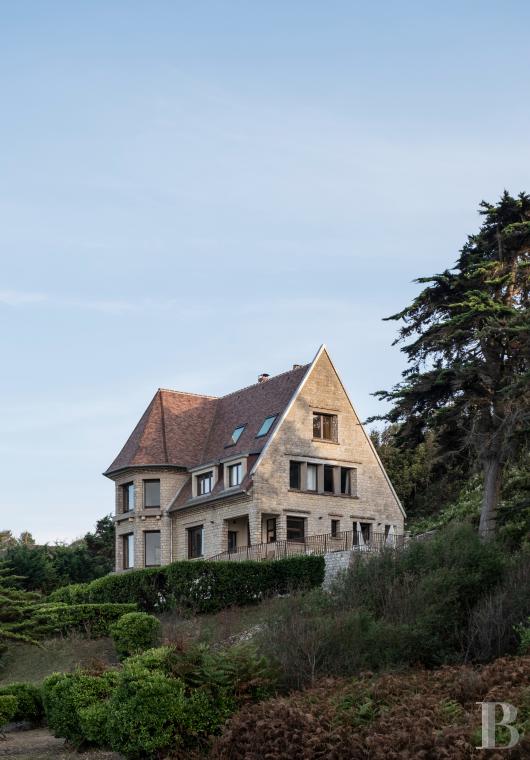 A villa overlooking Omaha Beach in Vierville-sur-Mer, in Calvados - photo  n°2