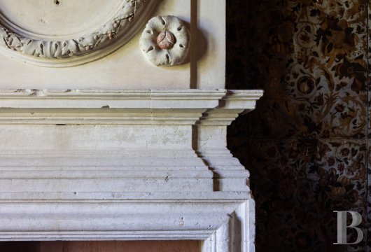 castles for sale France aquitaine   - 12