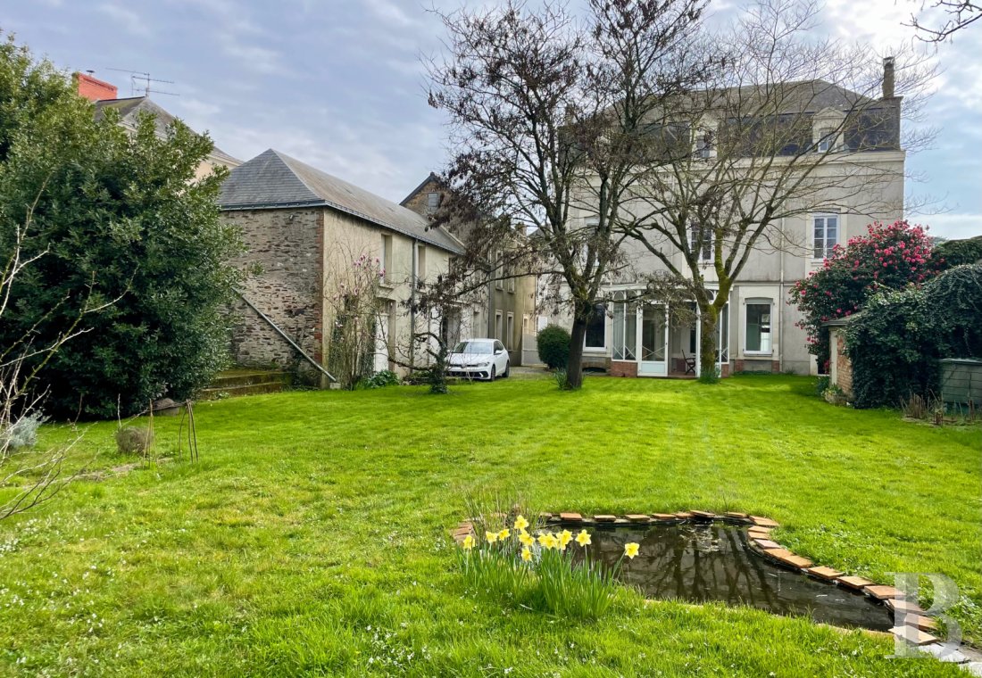 mansion houses for sale France pays de loire   - 14