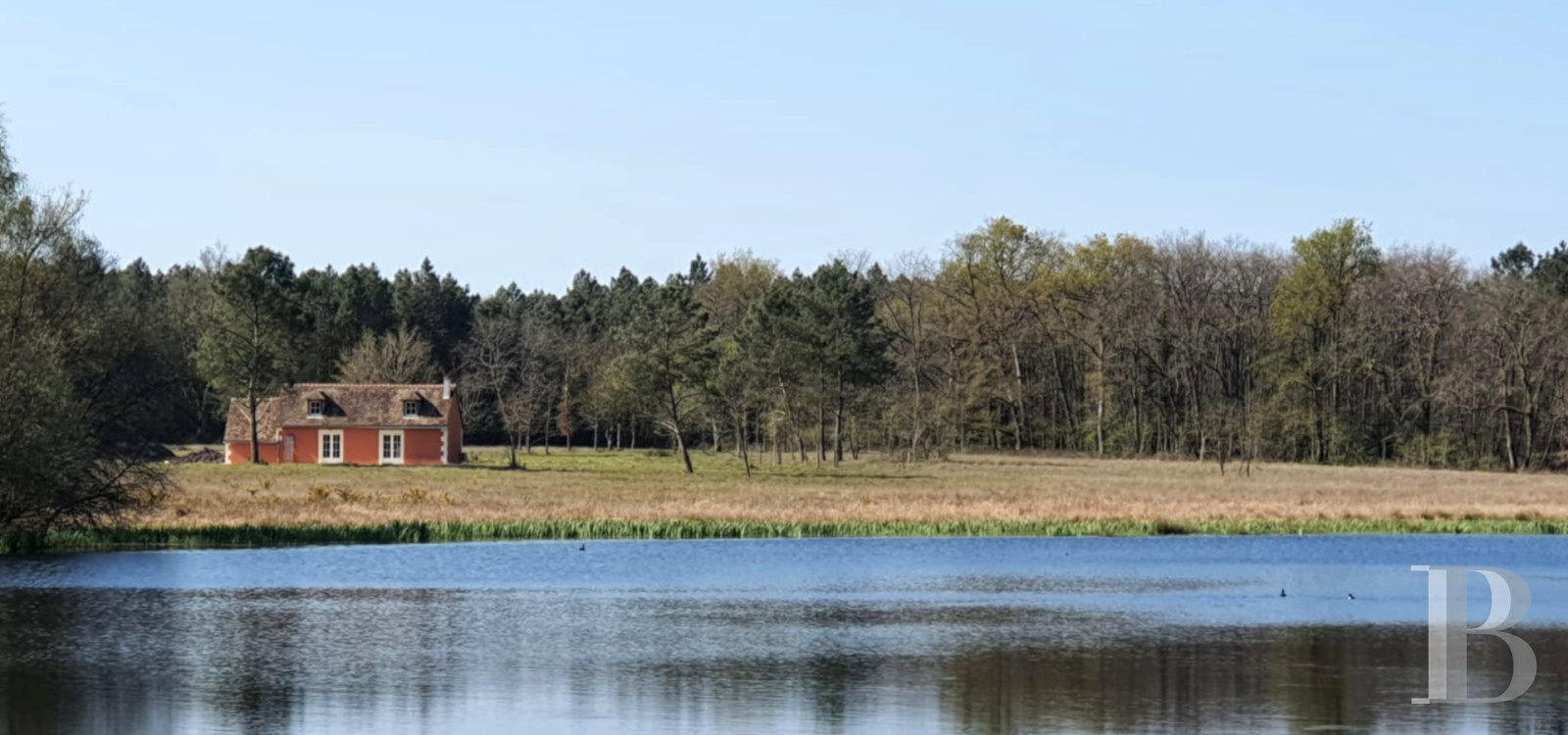 A country house rental for a year with access to the services and facilities of a large estate, an hour’s train ride from Paris in Touraine  - photo  n°4