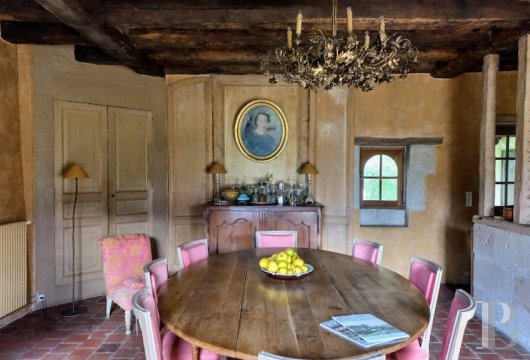 character properties France center val de loire   - 7