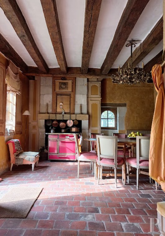 character properties France center val de loire   - 8