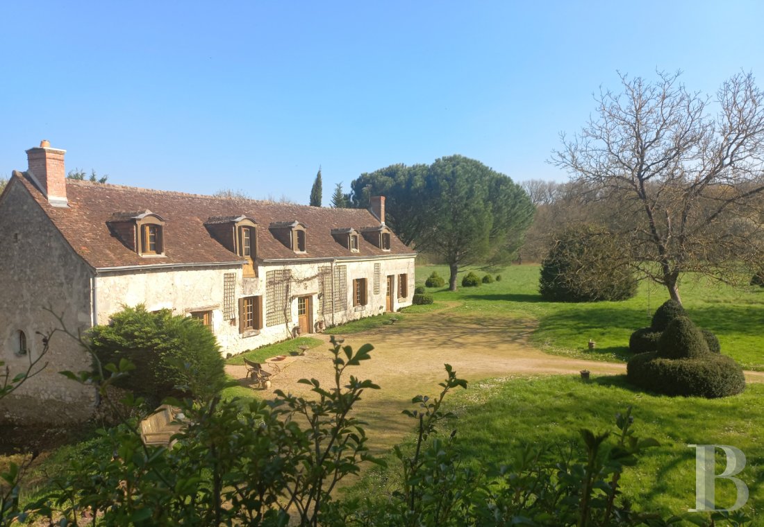 character properties France center val de loire   - 3