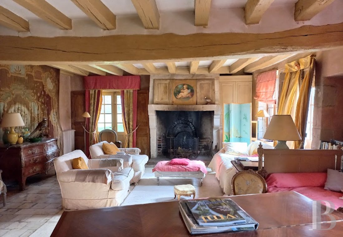 character properties France center val de loire   - 4