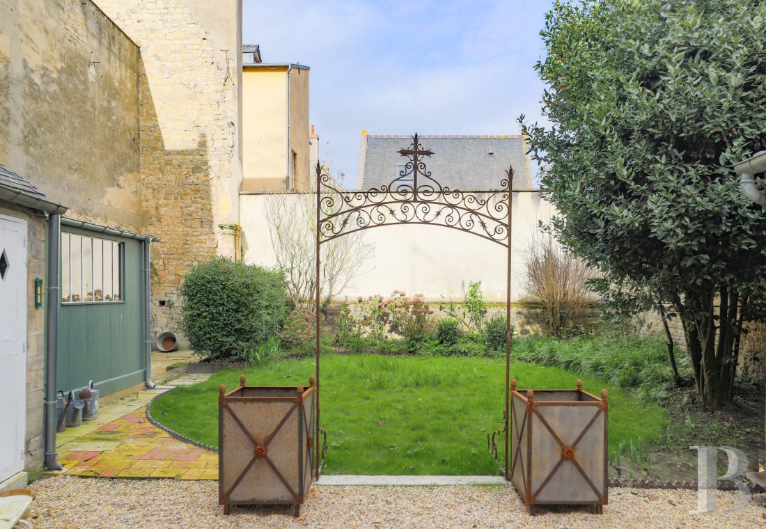 character properties France lower normandy   - 16