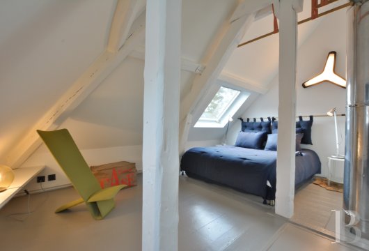 character properties France picardy   - 10