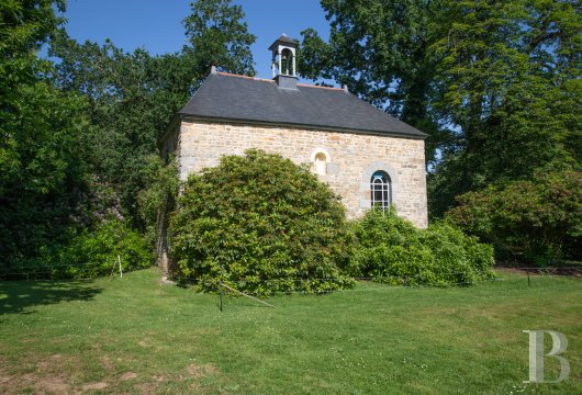 chateaux a vendre bretagne   - 22