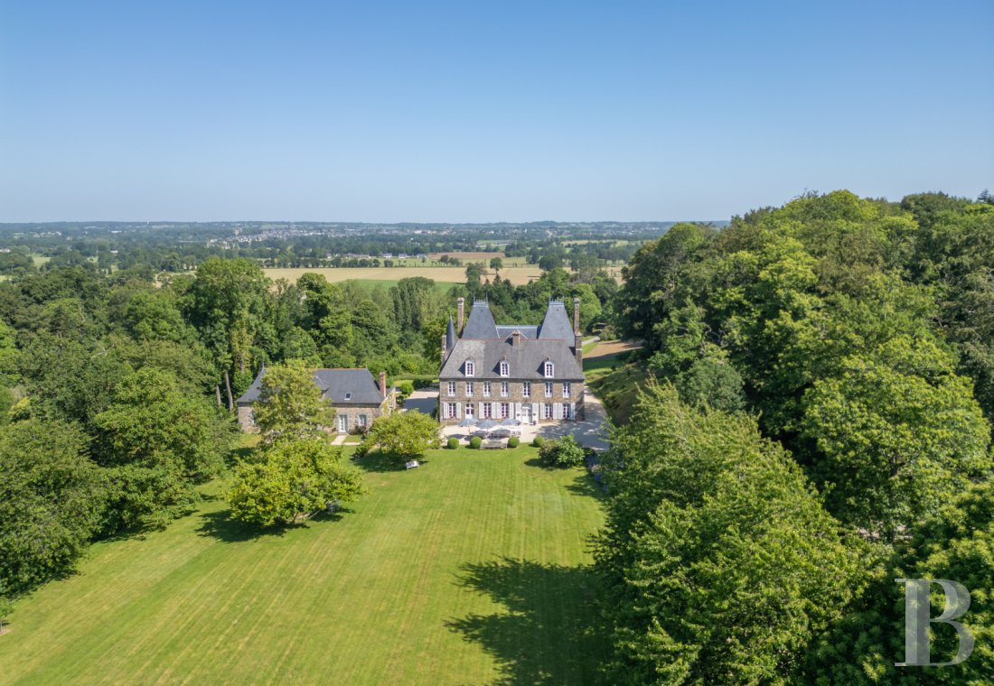 chateaux a vendre bretagne   - 1