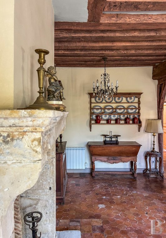 character properties France center val de loire   - 5