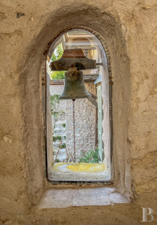 character properties France center val de loire   - 3