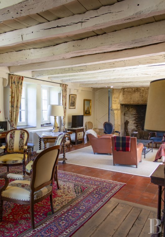 An old fortified house and its extensive grounds in the Périgord Noir, in the Dordogne - photo  n°5