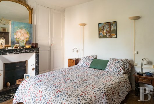 character properties France ile de france   - 10