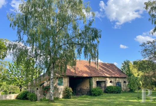 residences and character houses france pays de loire   - 14