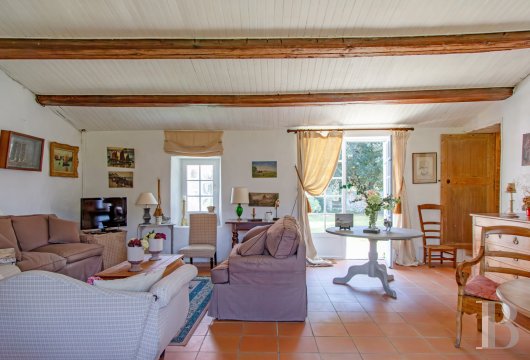 character properties France poitou charentes   - 6