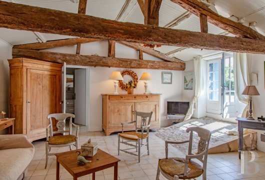 character properties France poitou charentes   - 14