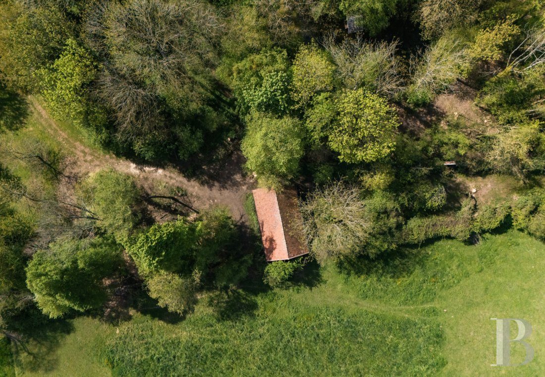 character properties France ile de france   - 11