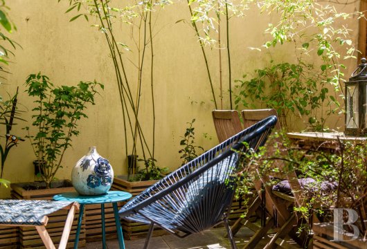 paris - Avenue Foch, un appartement de trois chambres avec terrasse, soigneusement rénové par une décoratrice, avec des matériaux raffinés