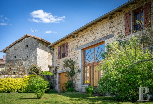 limousin - A barn, transformed into a dwelling with a swimming pool,  and a Templar building, in the Blond foothills, 40 minutes to the north of Limoges