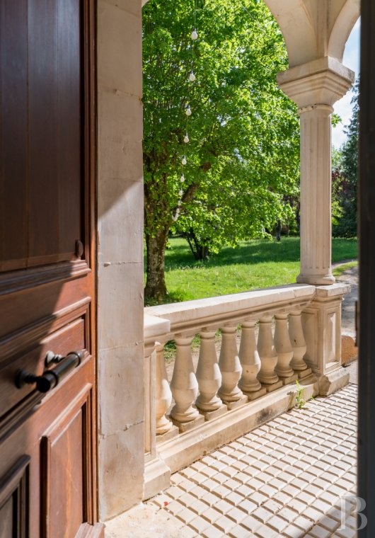 France mansions for sale burgundy   - 5