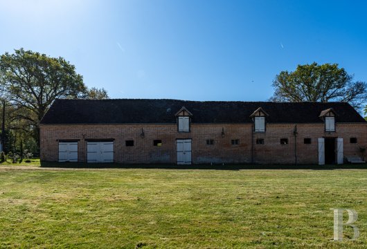 character properties France center val de loire   - 14