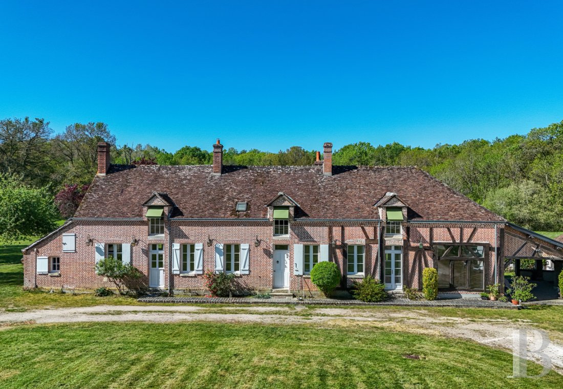 character properties France center val de loire   - 2