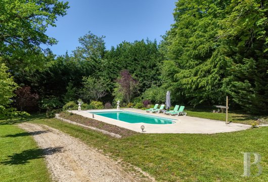 chateaux for sale France center val de loire   - 17