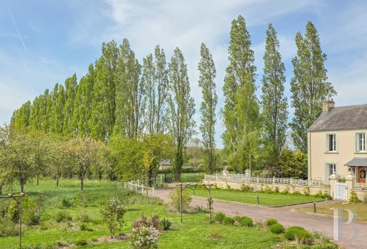 lower-normandy - En Normandie, dans le Bessin, un domaine avec gîtes et chambres d'hôtes sur plus d'1 ha.