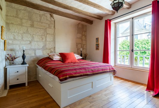 castles for sale France center val de loire   - 18