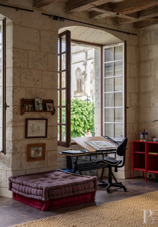 castles for sale France center val de loire   - 2