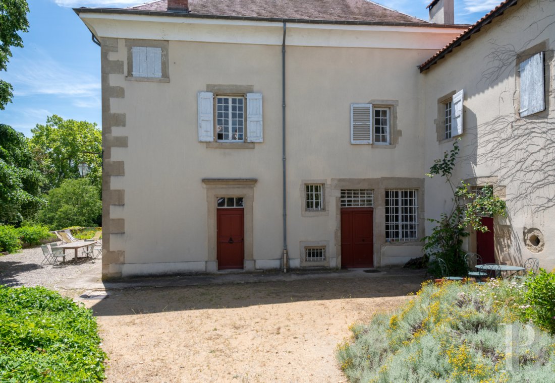 character properties France rhones alps   - 2