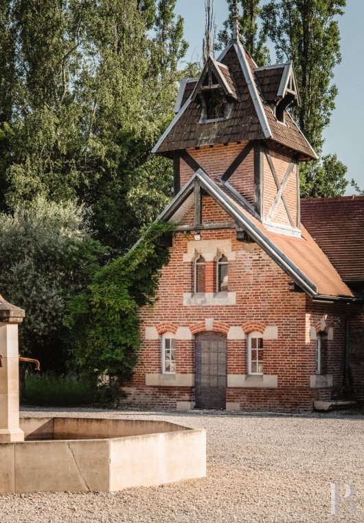 chateaux for sale France burgundy   - 15
