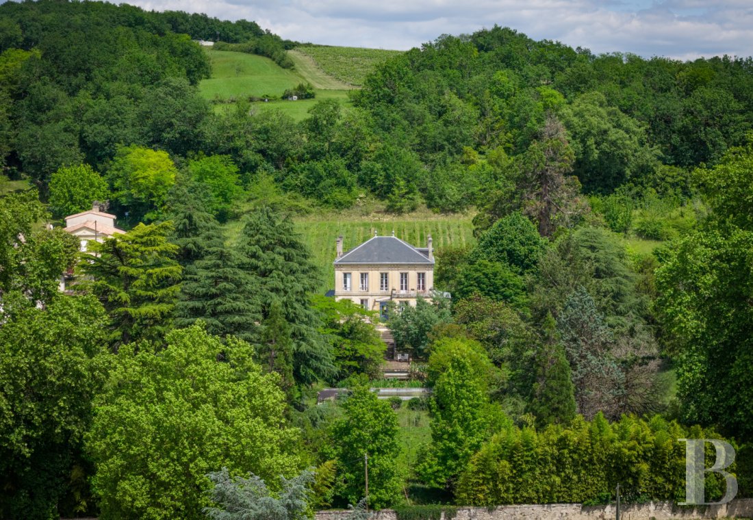 character properties France aquitaine   - 1