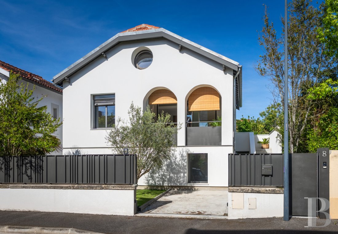 20th century architecture midi pyrenees   - 1