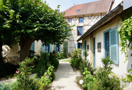 character properties France champagne ardennes   - 20