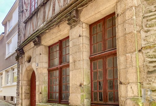 brittany - A 16th-century private mansion, listed as a Historical Monument,  to be renovated, in a Breton city near the Brocéliande Forest