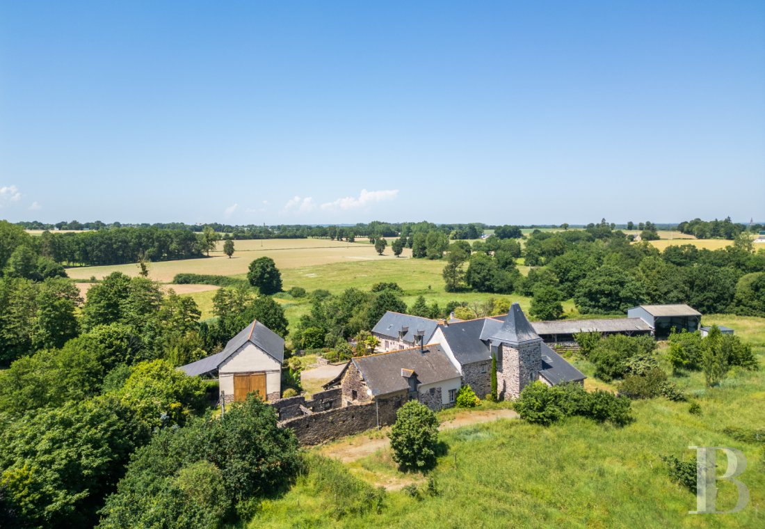 manoirs a vendre bretagne   - 24