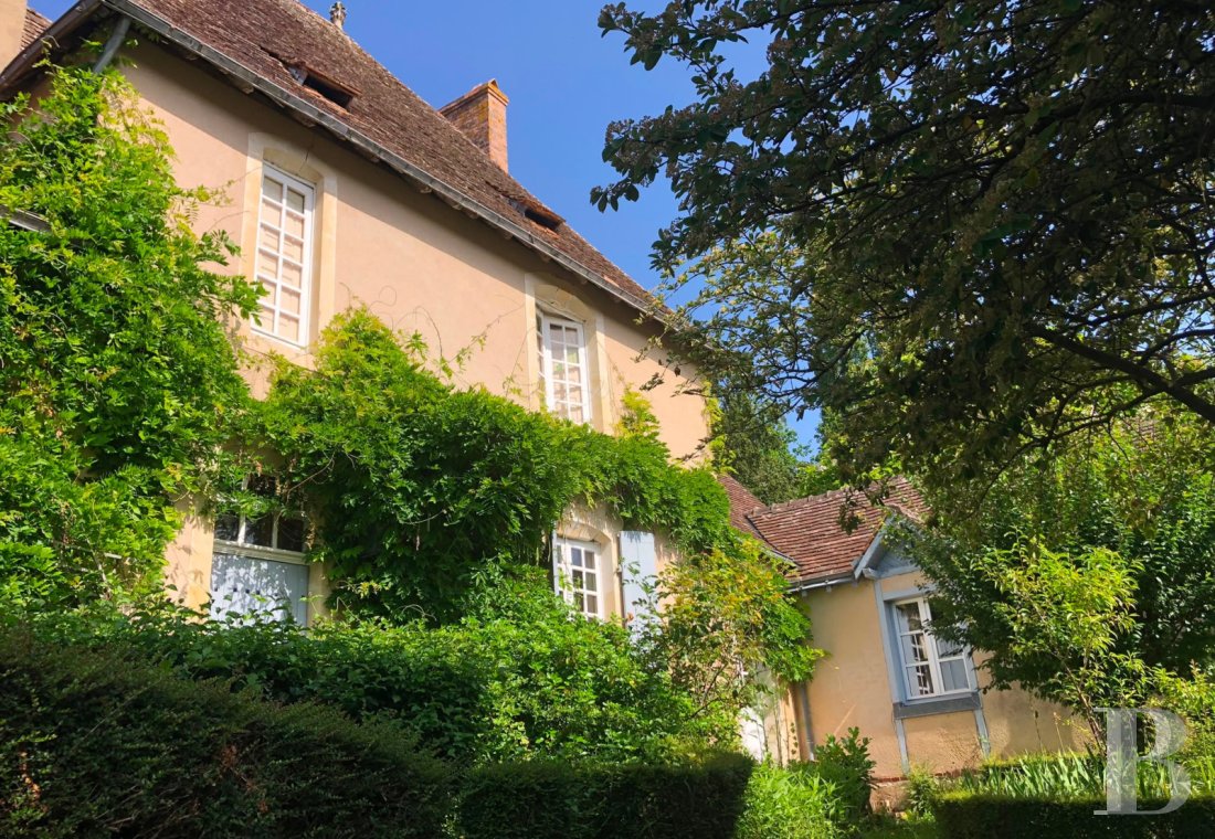 residences and character houses france pays de loire   - 1
